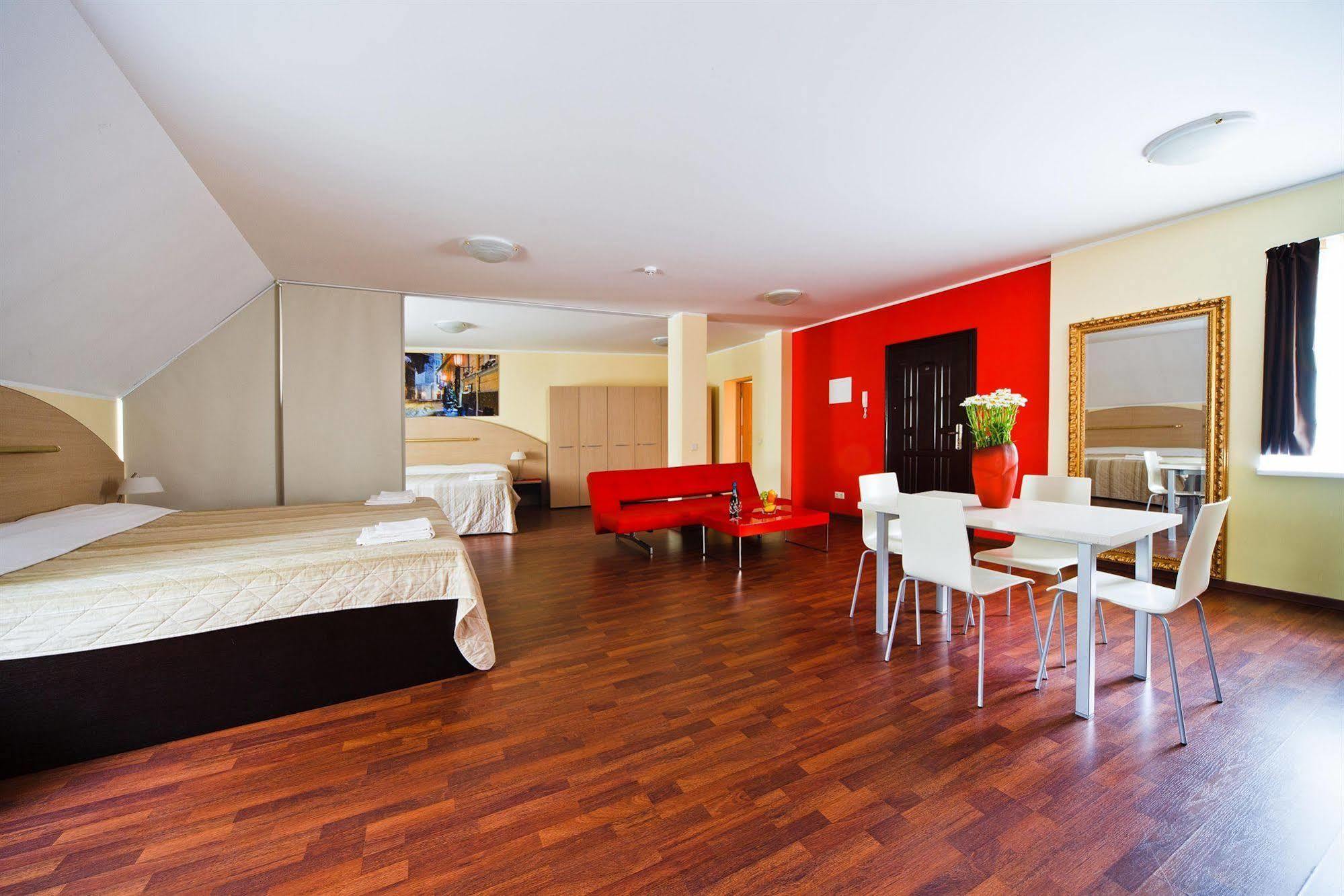 Aparthotel Autosole Riga Ngoại thất bức ảnh
