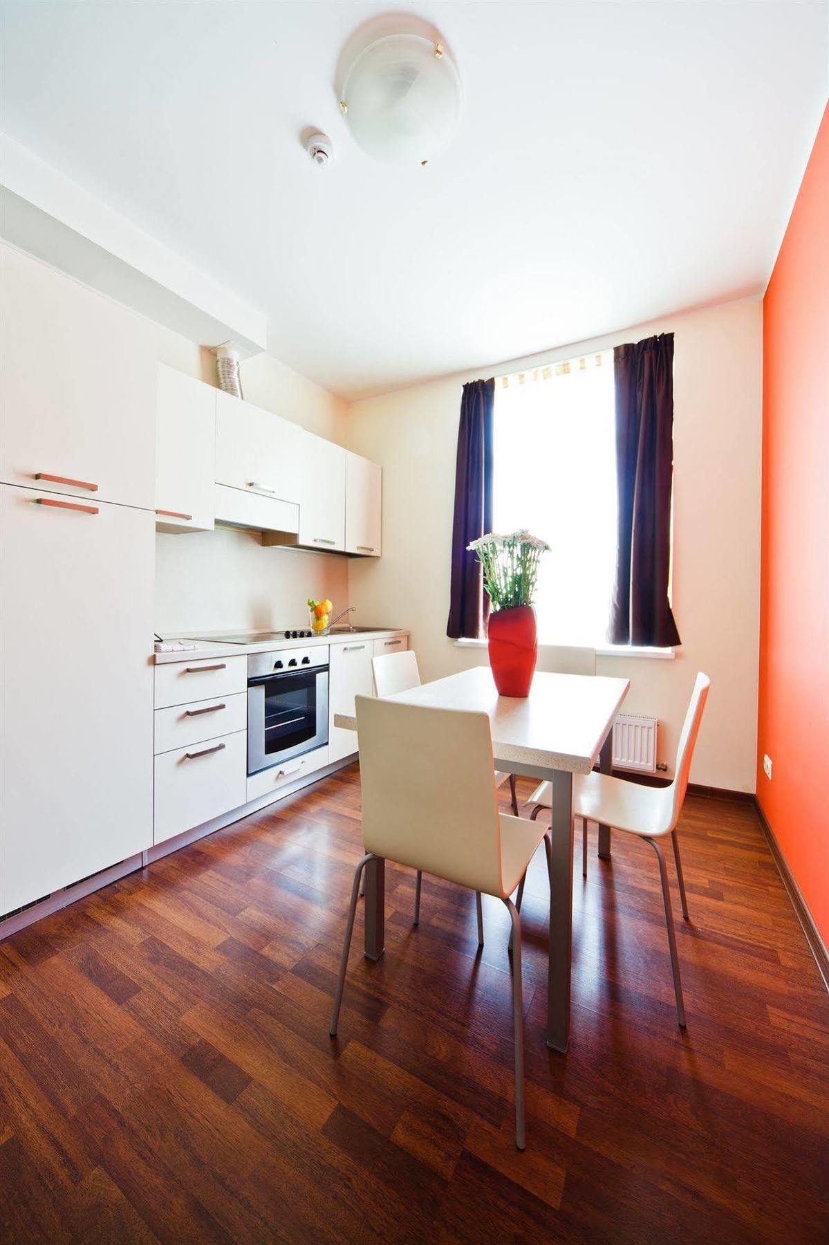 Aparthotel Autosole Riga Ngoại thất bức ảnh