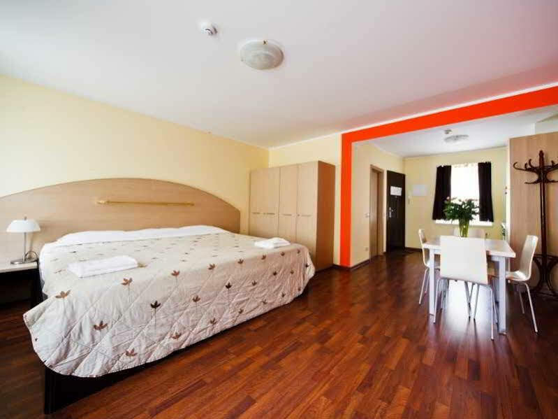 Aparthotel Autosole Riga Ngoại thất bức ảnh